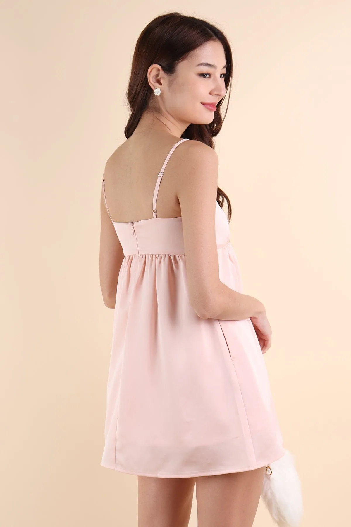 BELLUNA V3 SATIN DRESS IN PEACH PINK