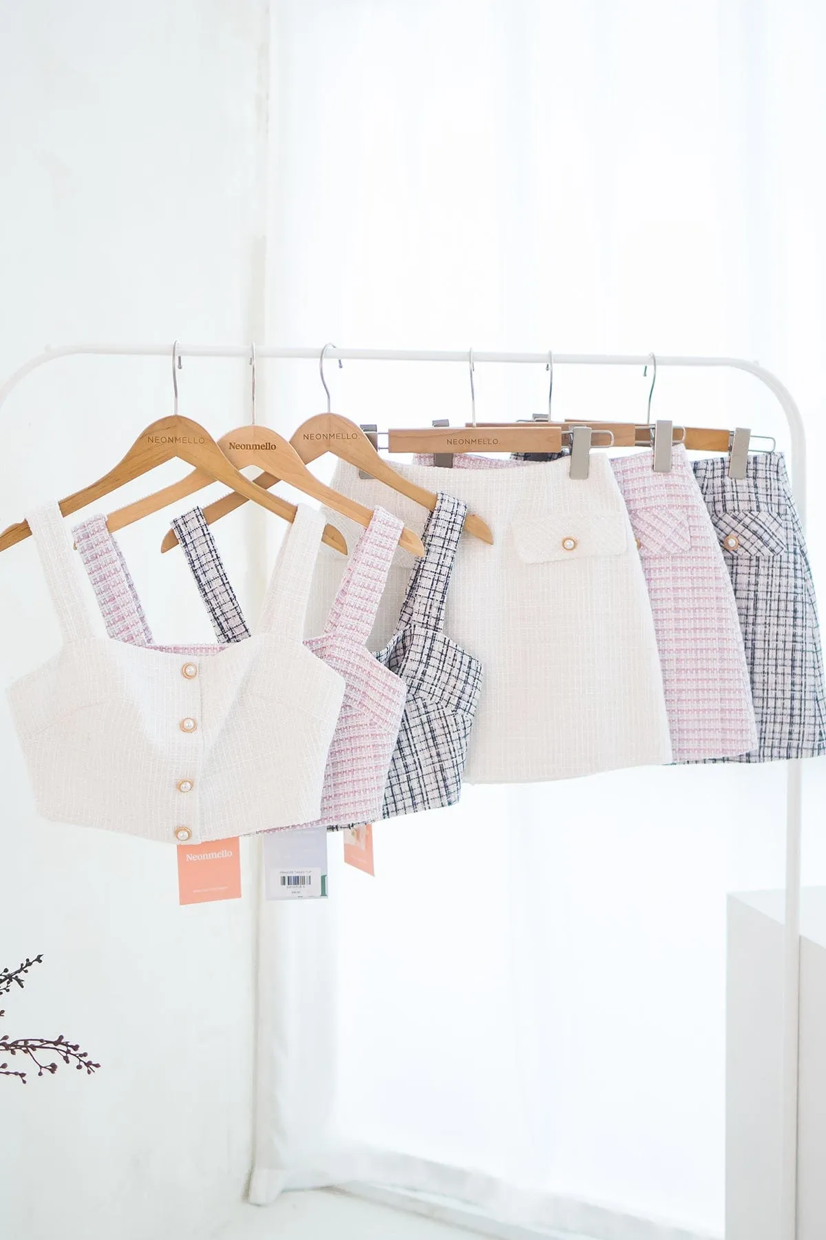 FRANCES TWEED 2-PC SKORTS SET IN WHITE