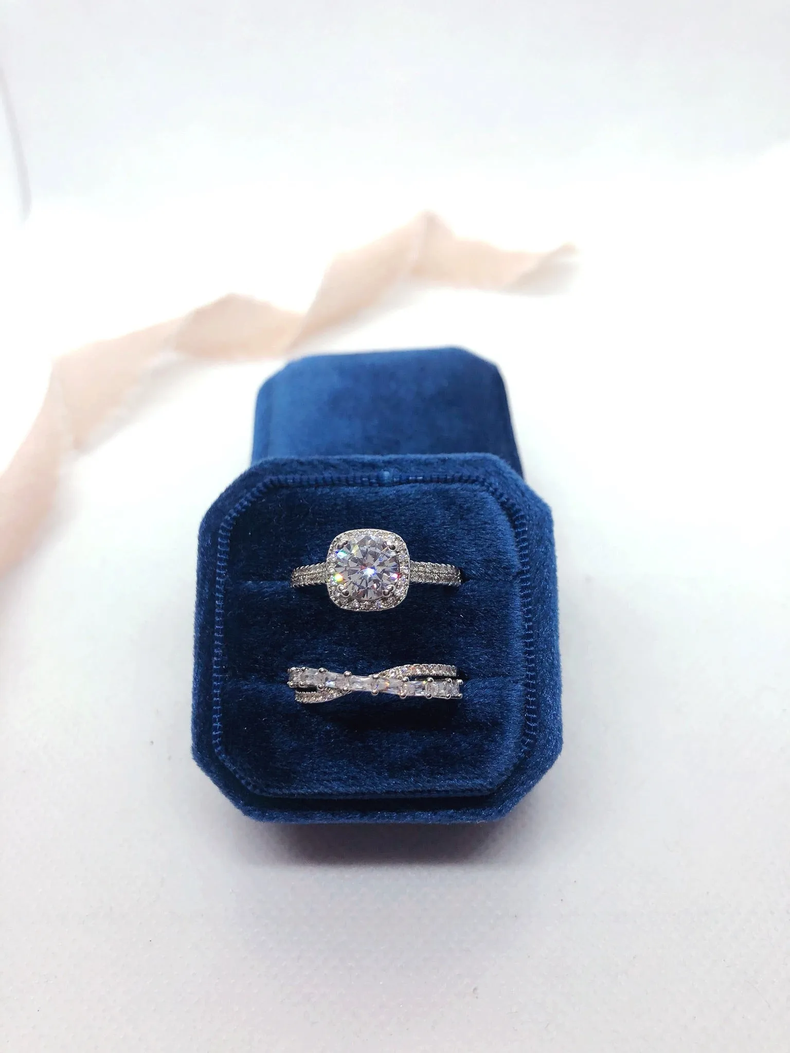 Navy Velvet Sqaure Ring Box