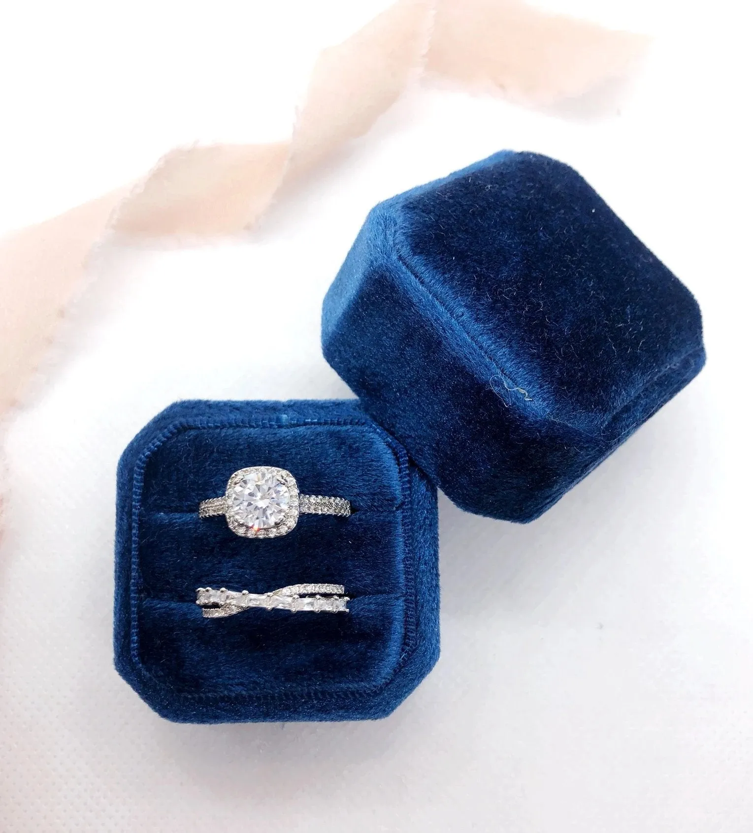 Navy Velvet Sqaure Ring Box