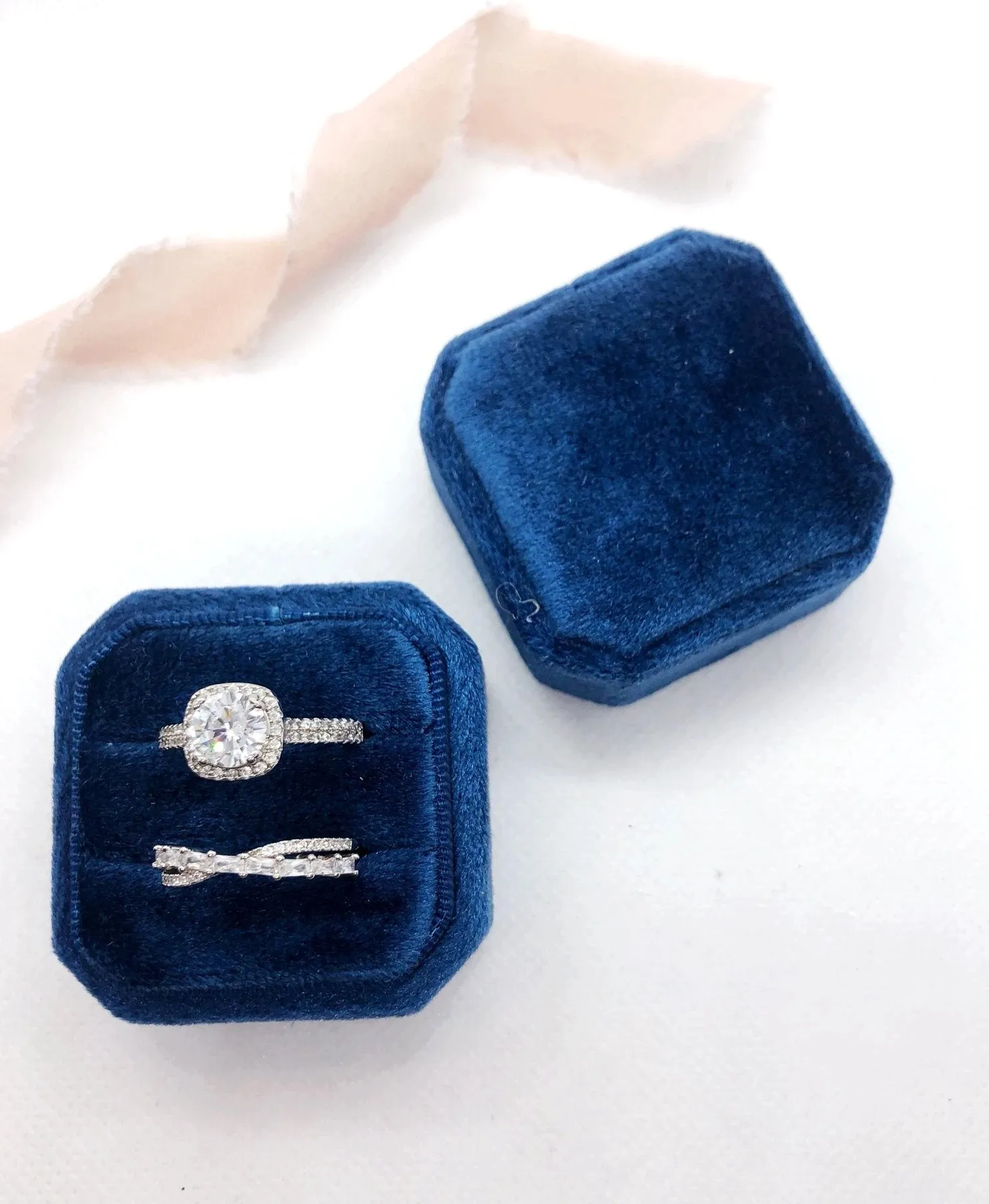 Navy Velvet Sqaure Ring Box
